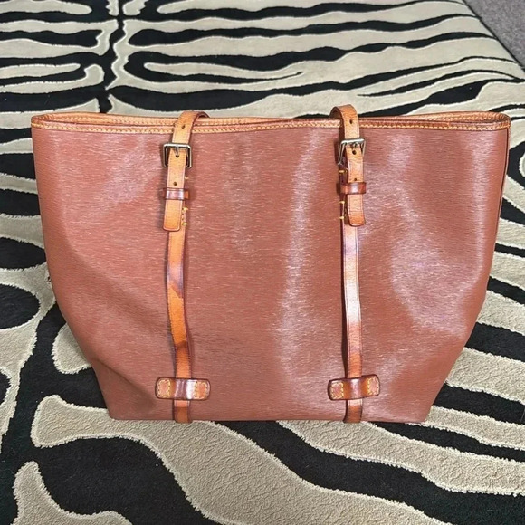 Dooney & Bourke Tote - Picture 3 of 9
